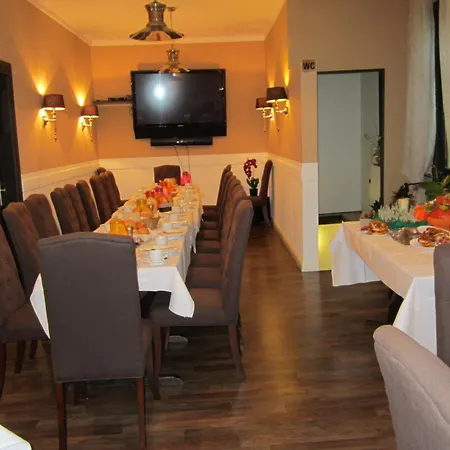 Hotel-Cafe-Burg Stahleck-2